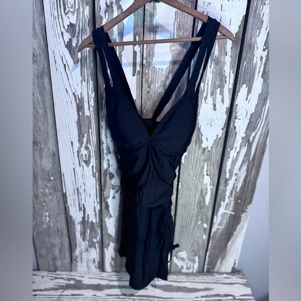 Elegant Black Women's Swim Dress Size XL NWT - Picture 3 of 9